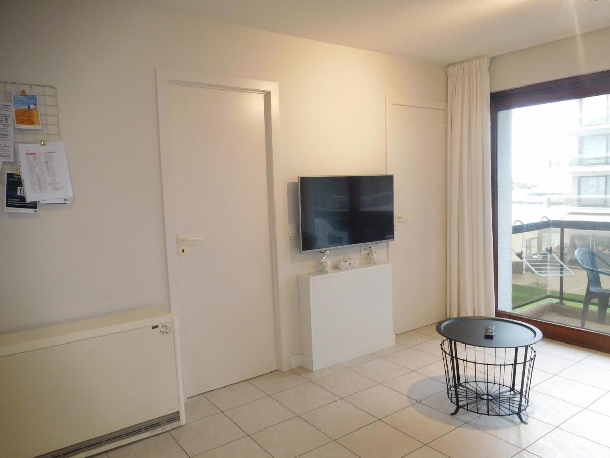 Bella Plaza Apartment De Panne Exterior photo